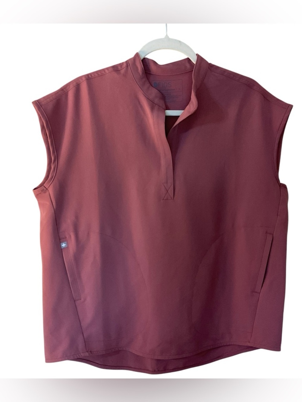 FIGS Technical Collection Healthcare Uniform (2)